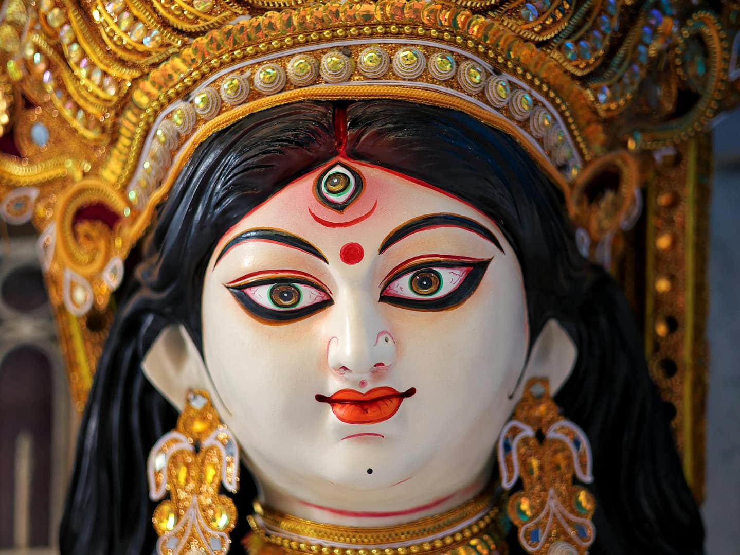 goddess saraswati idol in kolkata festival