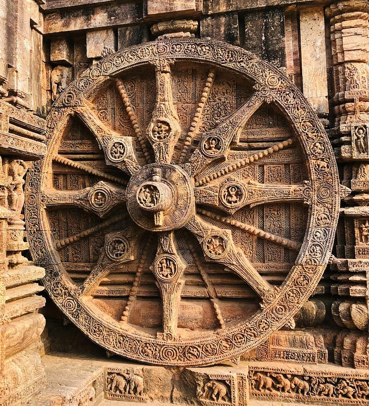 wheel sculpture at the konark sun temple