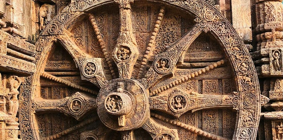 wheel sculpture at the konark sun temple