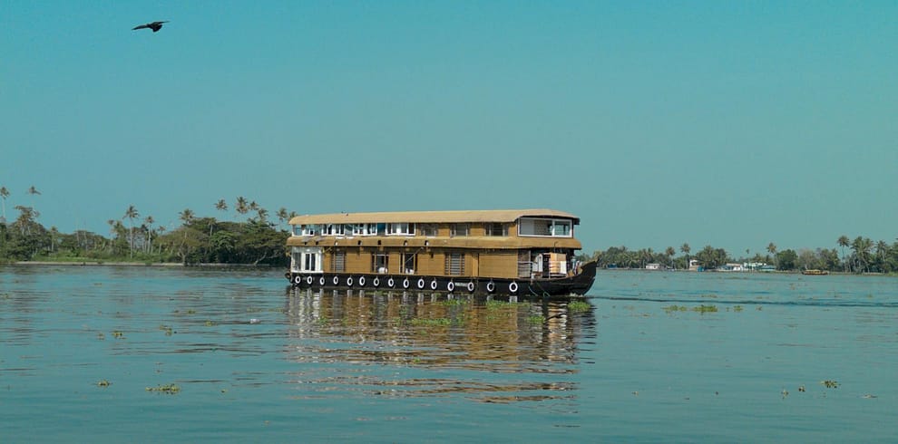 traditional houseboat on kerala backwaters